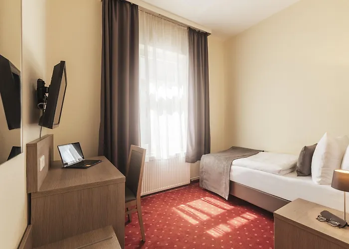 Hotel Holstenwall Neustadt 3*